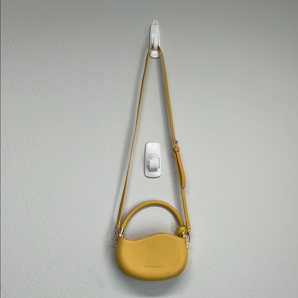 Melie Bianco | Jennie Recycled Vegan Crossbody Bag ✨Yellow - Picture 9 of 12